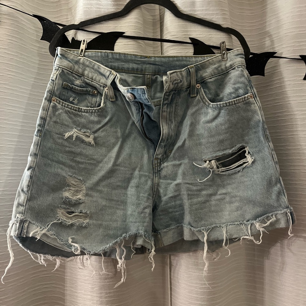 H&M Ultra High Waist Mom Shorts